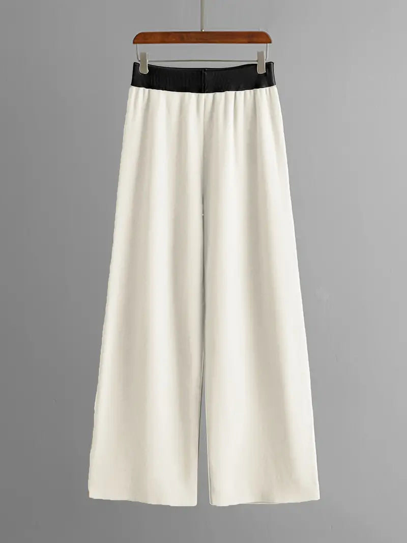 Silvia/ Elegante set bestaande uit een gebreide top met lange mouwen en V-halsbroek
